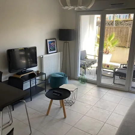 Apartment Charmant Cosy A